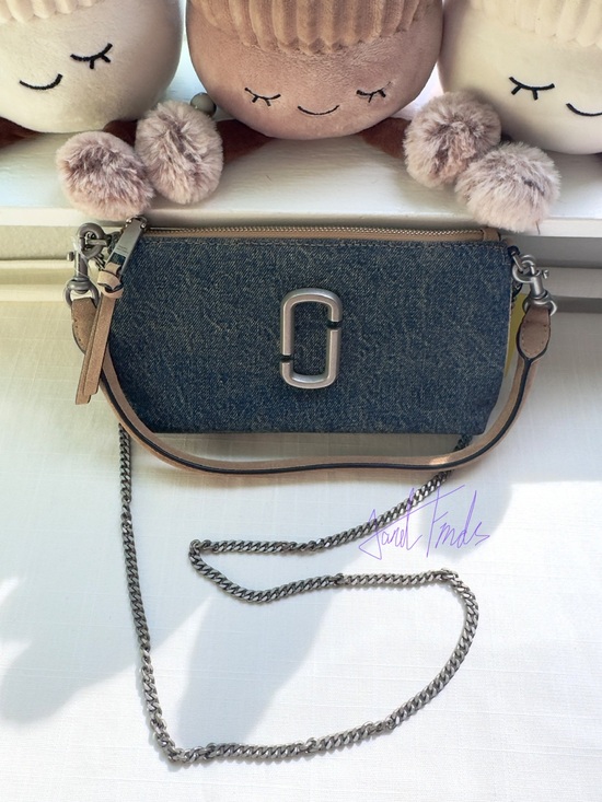 Marc Jacobs Handbags - NWT 💙Marc Jacobs The Snapshot Denim Convertible Pochette
